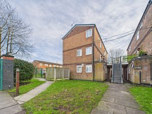 Photo 13- click for photo gallery